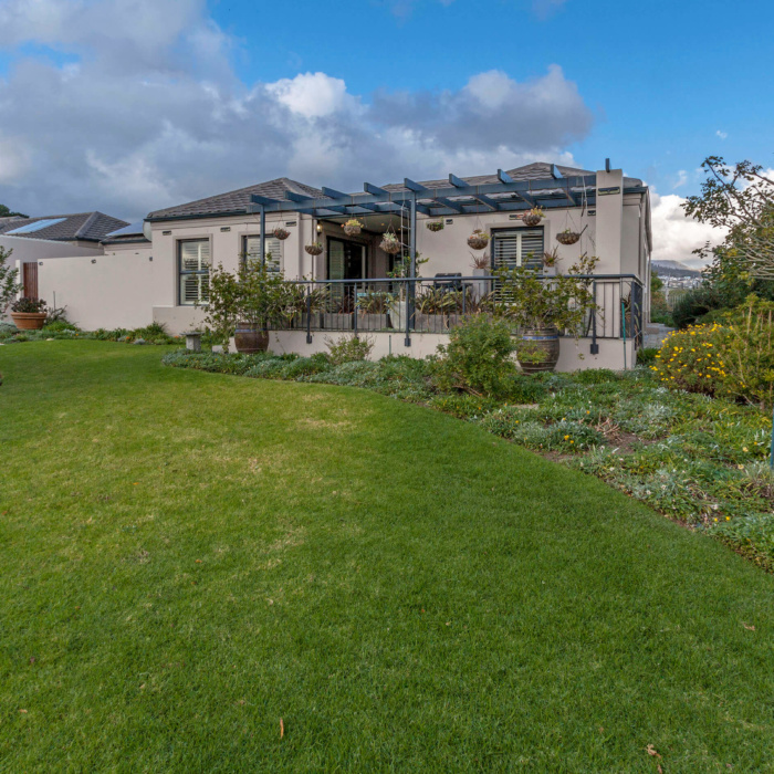 Test listing Helderbergmanor